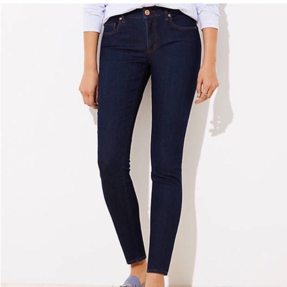 Forever 21 Dark Wash Skinny Jeans 24